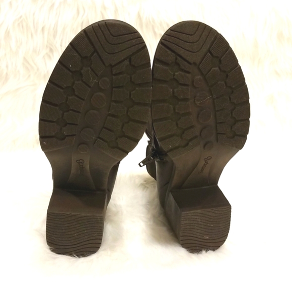 BareTraps Boots - Picture 5 of 6